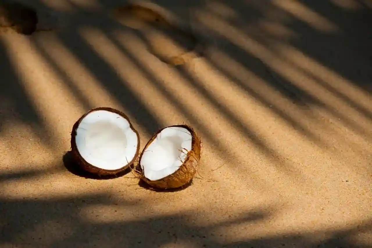 Coconut Oil: 10 Beauty Uses