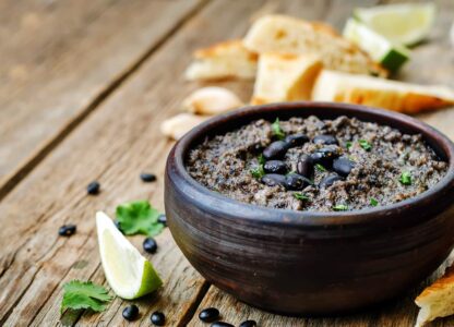 Black Bean Dip with Pita Wedges