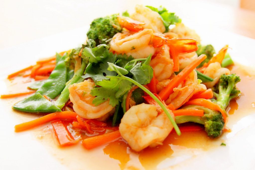 Prawn and Asparagus Lettuce Wraps with Hoisin Sauce - Blog - Persona