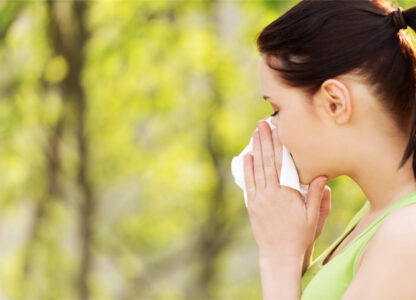 3 Dietary Nutrients That May Help Reduce Seasonal Allergies