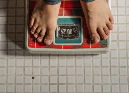 4 tips to manage stress-related weight gain 